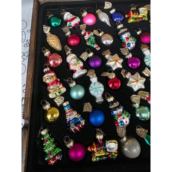 Thomas Pacconi Classics 2003 Christmas Miniature Ornament Collection In Crate - Picture 7 of 8